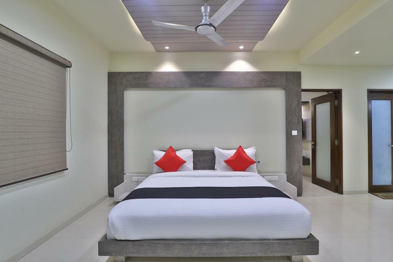 Capital O 47284 Atithi Resort Bharuch Ngoại thất bức ảnh